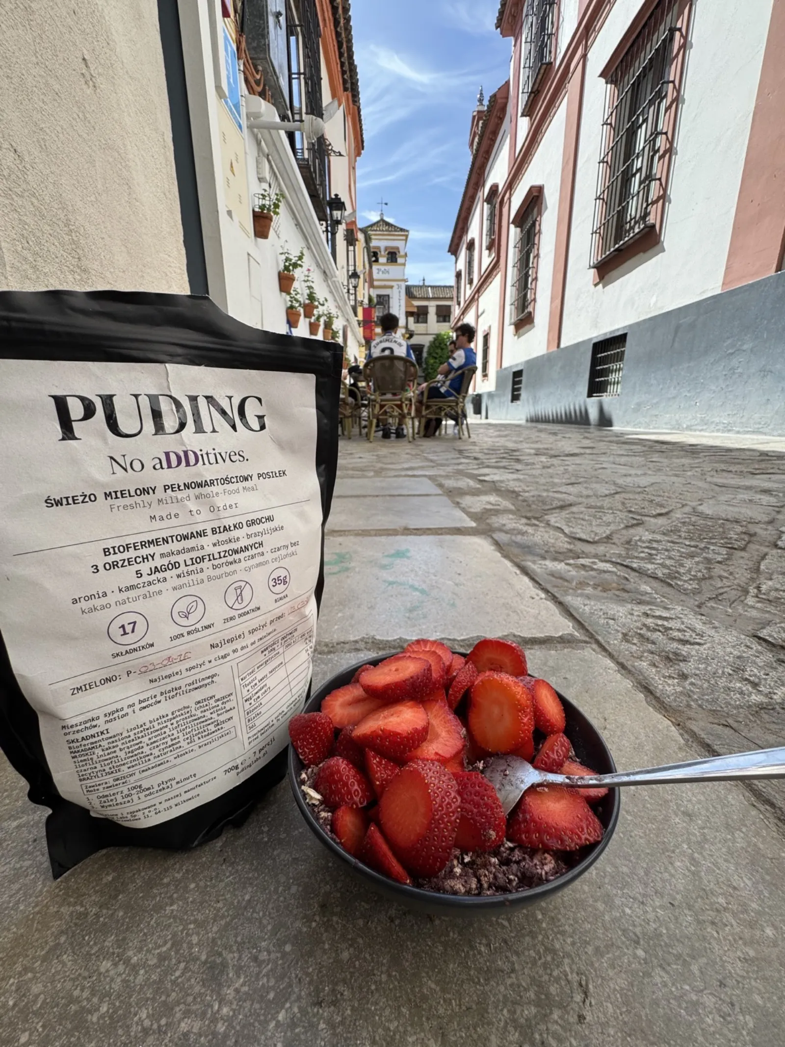 PUDING z gotową miską w codziennym miejscu